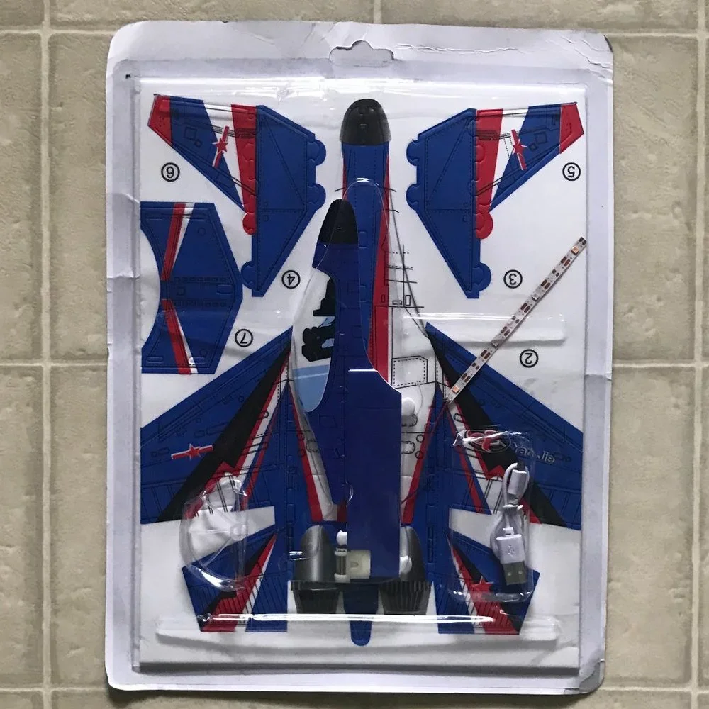 Aircraft model Ages 3+